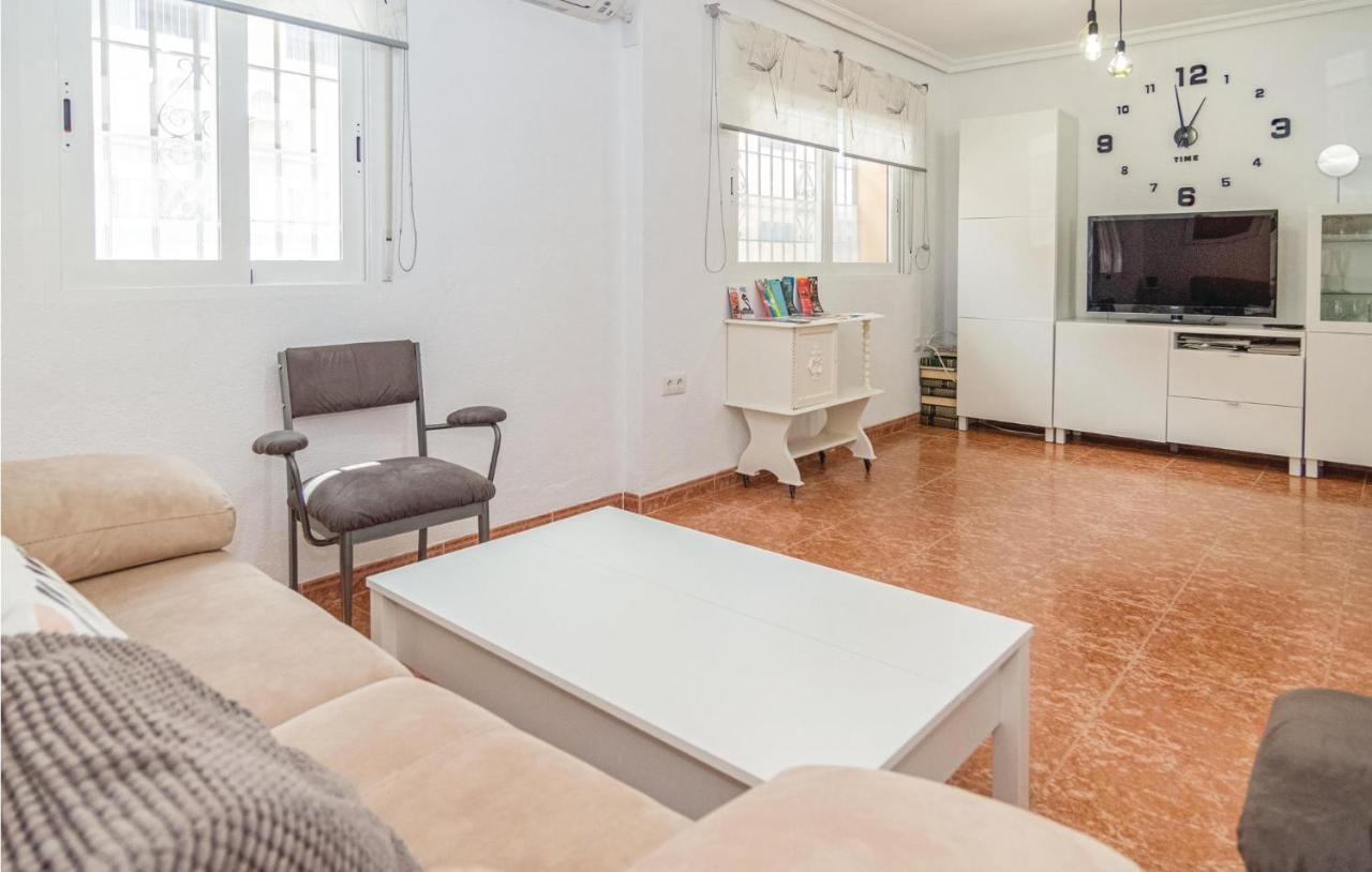 Stunning Apartment In Cordoba With Kitchen Екстериор снимка